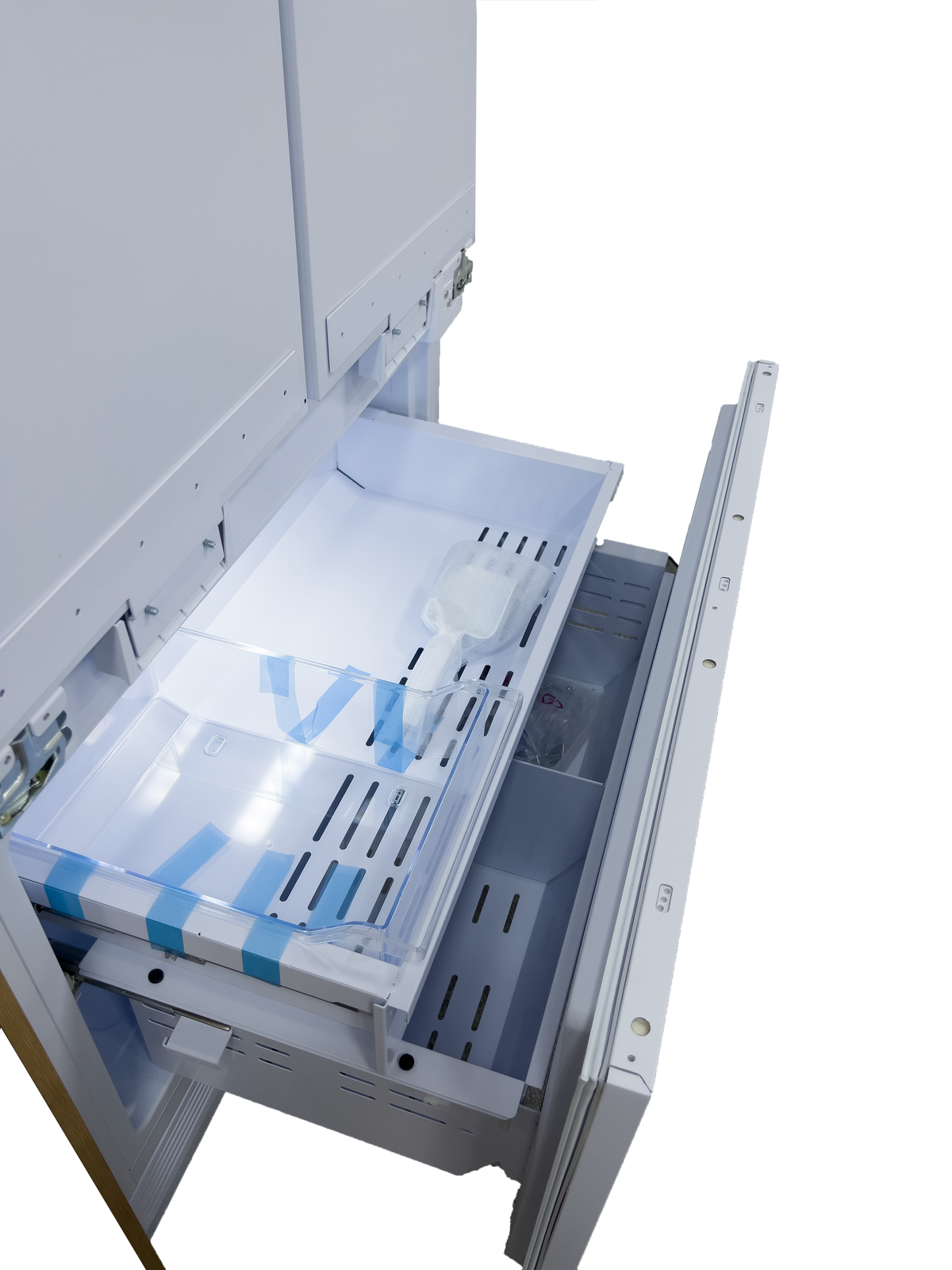 30" Built-In Refrigerator and Freezer With Ice-Maker and Water Dispenser – VEGA Edition