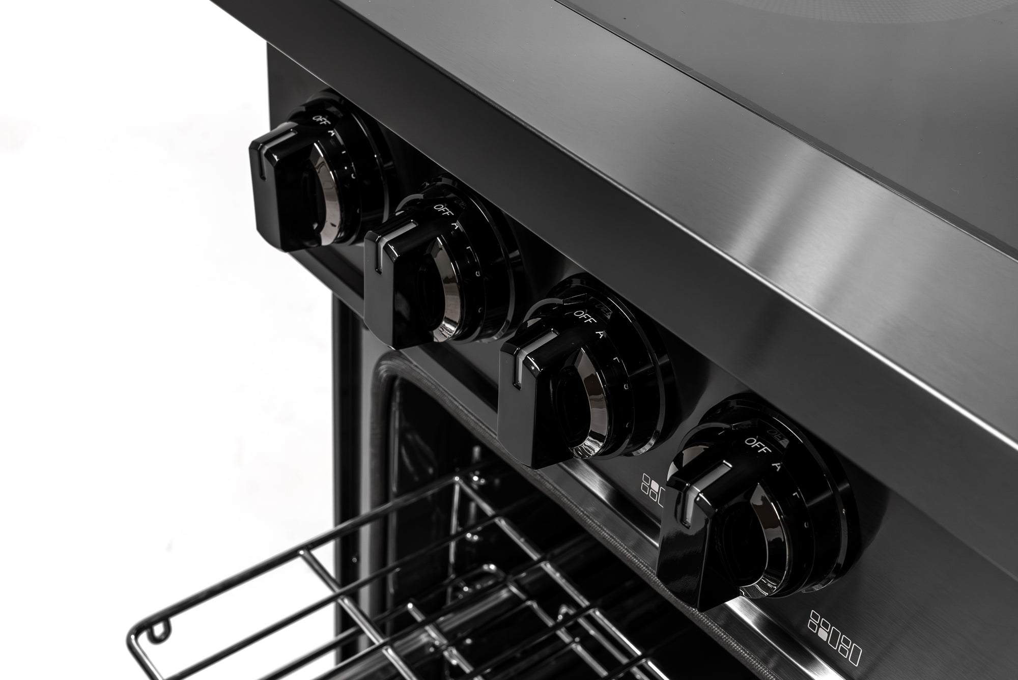 60″ Luxury Series Induction Range with Built-in Professional Griddle – Black Stainless Steel